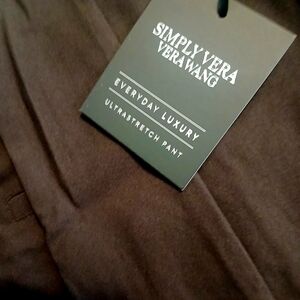 Simply Vera Vera Wang Brown Stretch Pant with Brand Tag
